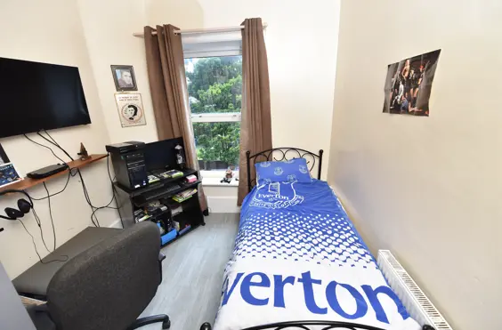 Hollybank House - outside view of care home